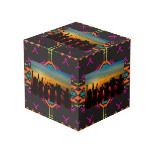 Cube Photo Formes sur un arrière - plan noir