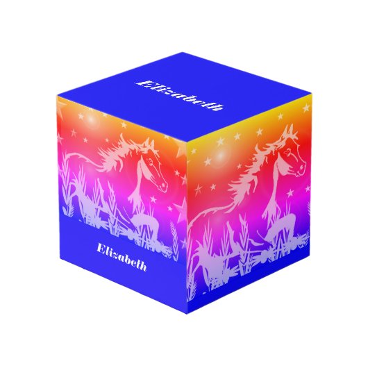 Cube Photo Le petit poney doux, personnalisé (Angle devant)