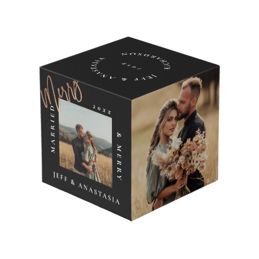 Cube Photo Minimal Moderne Mariés & Joyeux Or Script (Angle arrière)
