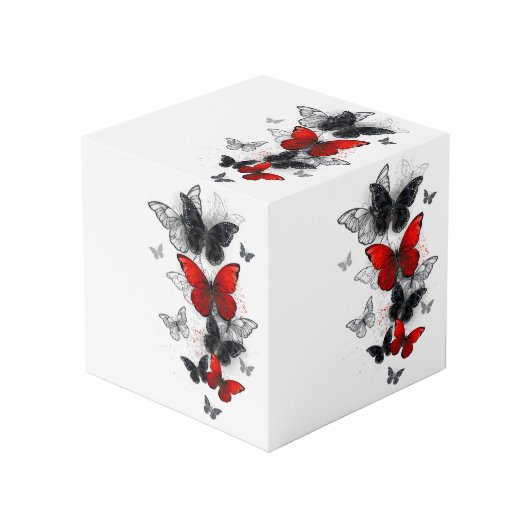 Cube Photo Papillons noirs et rouges volants (Angle devant)