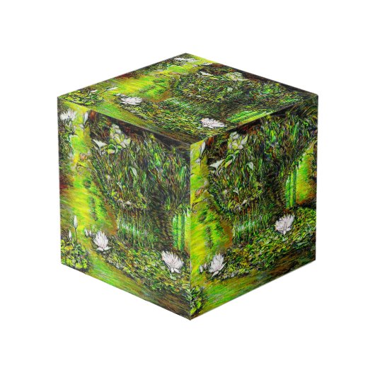 Cube Photo Un étang avec des pensées impures (Angle devant)