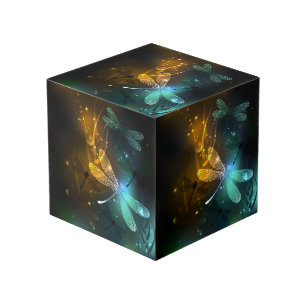 Cube Photo Vol de libellule verte lumineuse