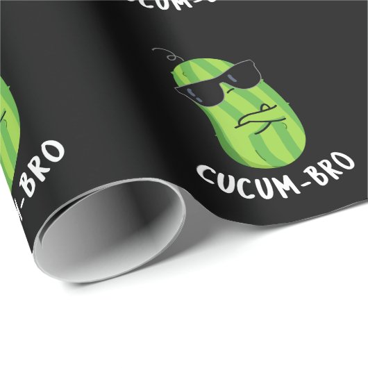 Cucum-bro Funny Veggie Cucumber Pun Dark BG Cadeaupapier (Rol Hoek)