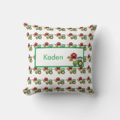 Cué green tractor and red barn personalized kussen (Voorkant)