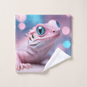 Cuisine Petit Lézard Rose aux Grands Yeux Bleus