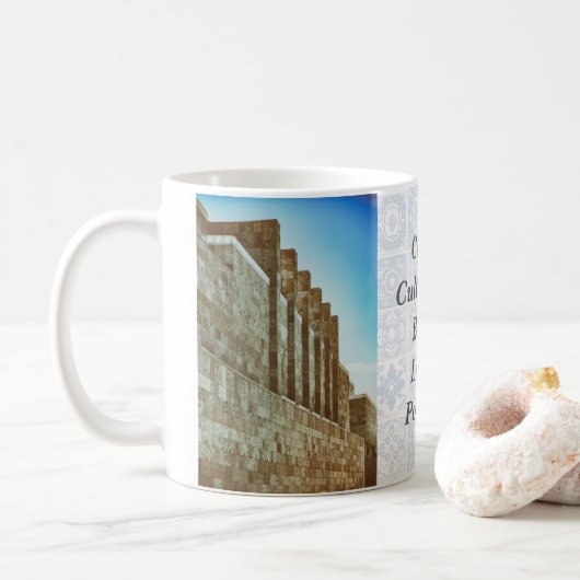 Cultureel centrum van Belem. CCB-museum Koffiemok (Met donut)