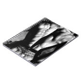 Culturiste masculin de dessin de carnet dans des (Côté gauche)