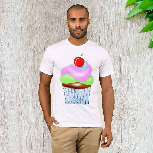 Cupcake Avec Cerise Sur Le Top Mens T-shirt
