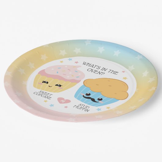 Cupcake of Stud Muffin Gender onthullen Papieren Bordje (Gekanteld)