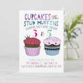 Cupcake & Stud Muffin gezamenlijke feestuitnodigin Kaart (Staand voorkant)