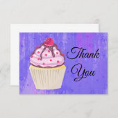 Cupcake sucré avec framboise sur le Merci supérieu (Devant / Derrière)