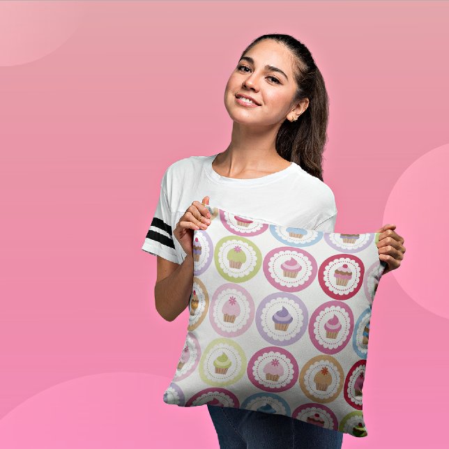 Cupcakes et oreiller décoratif Pois (Créateur téléchargé)