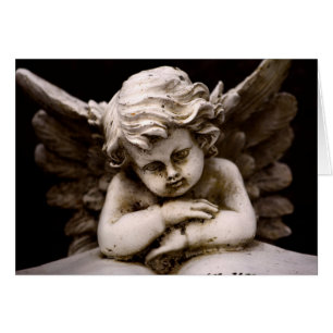 Cupid Angel die een boek leest
