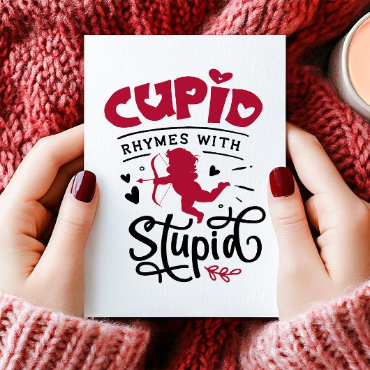 Cupid-ritmes met stoute antivalentijnsdag feestdagen kaart