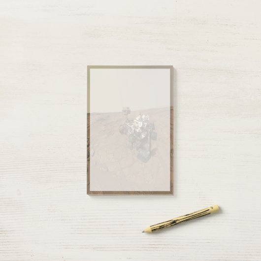 Curiosity Rover op het oppervlak van Mars. Post-it® Notes (Op bureau)