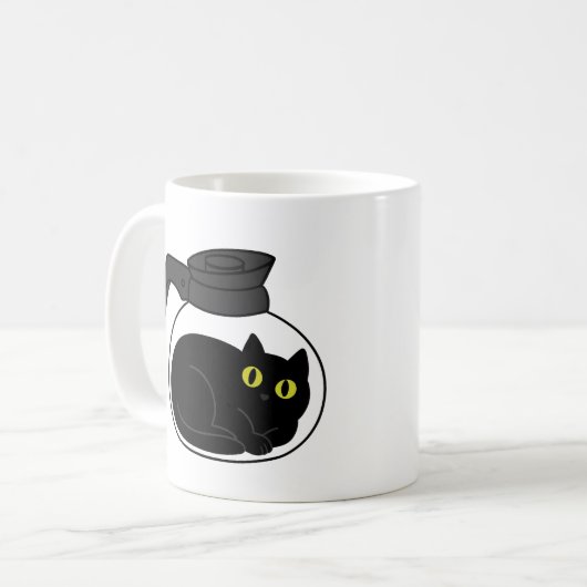 Curious Black Cat in Coffee Pot Mug (Devant gauche)