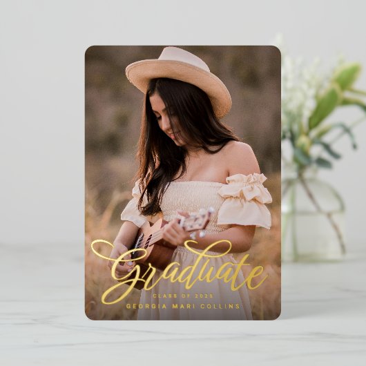 Curly Headline Afstuderen Invitation Folie Uitnodiging (Staand Voorkant)