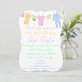 Curvy Little Clothes Bébé Douche Invitations (Debout devant)