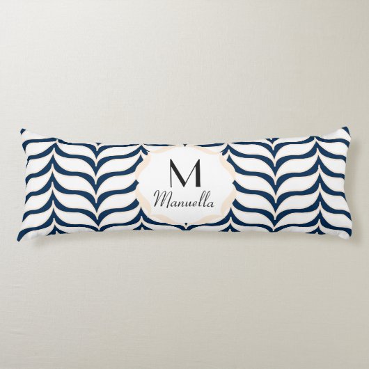 Curvy White Tan Chevrons Monogrammed Lichaamskussen (Voorkant)