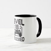 Custom Age Level 18 Unlocked Birthday Gamer Mug (Devant droit)