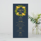 Custom Christmas Menu Card with Gingerbread Wreath (Debout devant)