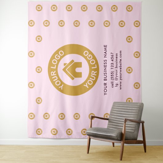 Custom Company Logo Business Event Pink Tapestry Wandkleed (In situ)