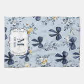 Custom Elegant Blue Bow Floral Monogram Theedoek (Horizontaal)