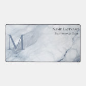 Custom Elegant Monogram Lichtblauw Marmer Bureaumat (Voorkant)