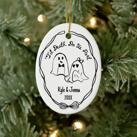 Custom First Christmas Married Spooky Ghost Doodle Keramisch Ornament (Boom)