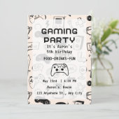 Custom Game Night Invitations (Debout devant)