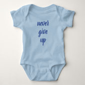 Custom Geef nooit op Tekst Sjabloon Funny Boy Romper (Voorkant)
