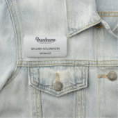 Custom Grey Logo Employee Naamplaatje (In situ)