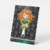 Custom Irish Dance Redhead Girl Green, Black Reclamebord Met Voetstuk (Voorkant)