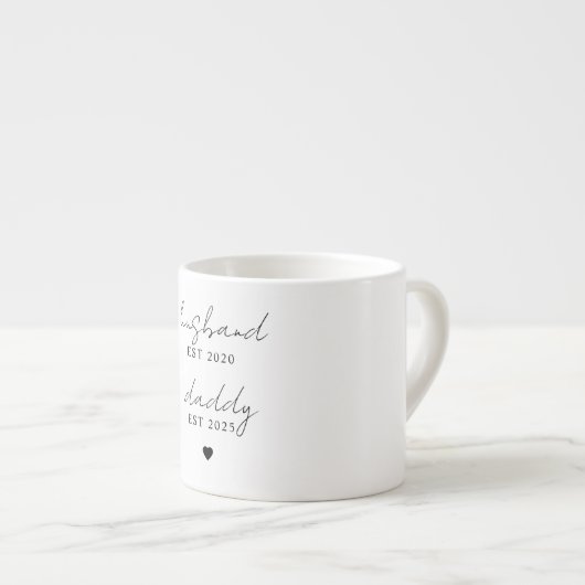 Custom Man & Daddy EST Jaar | minimalistisch Espresso Kop (Voorkant rechts)