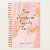 Custom Modern Blush Gold Marble Girly Naam 2025 Planner (Voorkant)