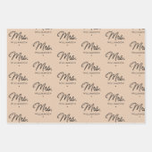 Custom Mrs. Est. Modern Elegant Script Newlywed Inpakpapier Vel (Voorkant 2)