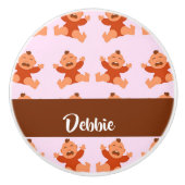 Custom name crying babies on pink keramische knop (Voorkant)