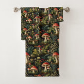 Custom Nature Towel Mushrooms in Terracotta Bad Handdoek (Insitu)
