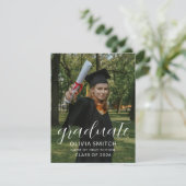 Custom Photo Graduation Party Invitation (Debout devant)