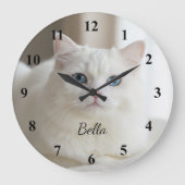 Custom photo wall clock with beautiful white cat grote klok (Voorkant)