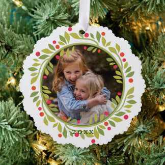 Custom Red Berries Green Leaves Wreath Ornament Kaart