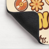 Custom Retro "Groovy Principal" Wavy  Muismat (Hoek)