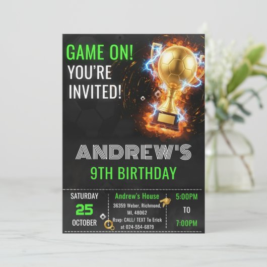 Custom Simple Soccer Birthday Invitation (Debout devant)
