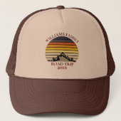 Custom Sunset Mountain Family Reunion  Trucker Pet (Voorkant)