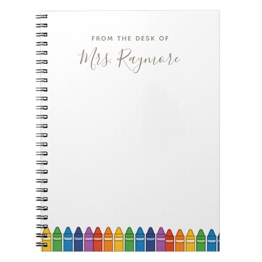Custom Teacher Notebook – Rainbow Crayon Name Desi Notitieboek (Voorkant)