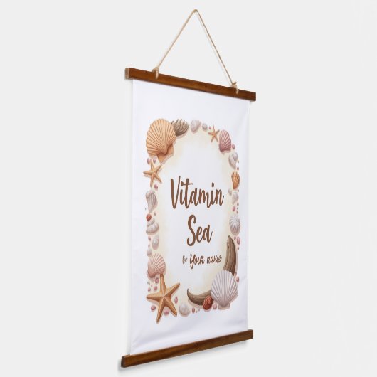 Custom “Vitamin Sea” Quote with Name Hangend Wandkleed (Gebogen)