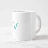 Customised letter V mug Extra Grote Beker (Voorkant rechts)