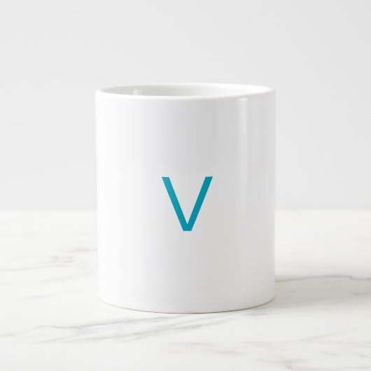 Customised letter V mug Extra Grote Beker (Voorkant)