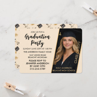 Customizable Graduation Invitation with Photo 