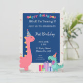 Customizable pink and blue dinosaur party invitati kaart (Staand voorkant)